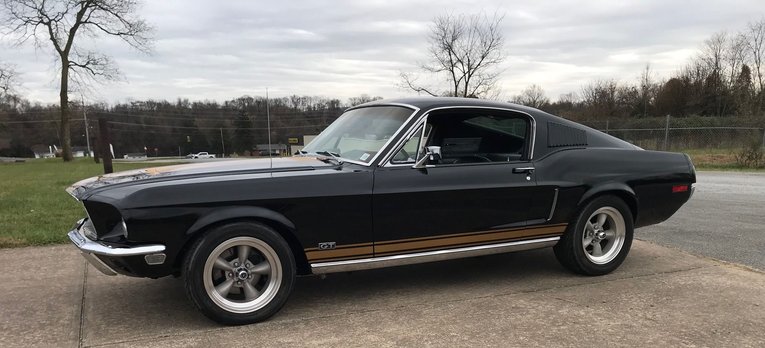 Ford-Mustang-1968-Black-Black-3