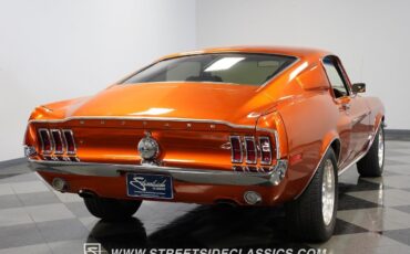 Ford-Mustang-1968-Fastback-11