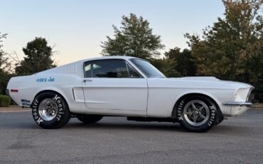 Ford-Mustang-1968-Fastback-2