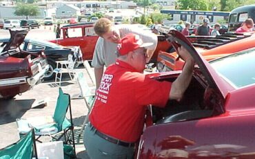Ford-Mustang-1968-Royal-Maroon-Black-10