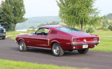 Ford-Mustang-1968-Royal-Maroon-Black-8