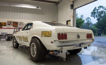 Ford-Mustang-1969-19