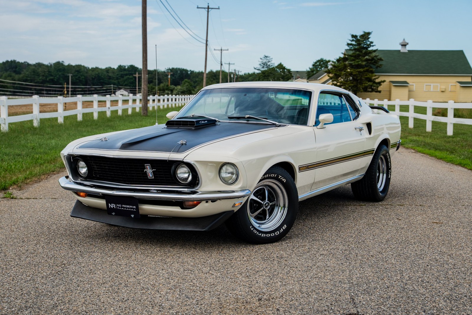 Ford-Mustang-1969-Coupe-10