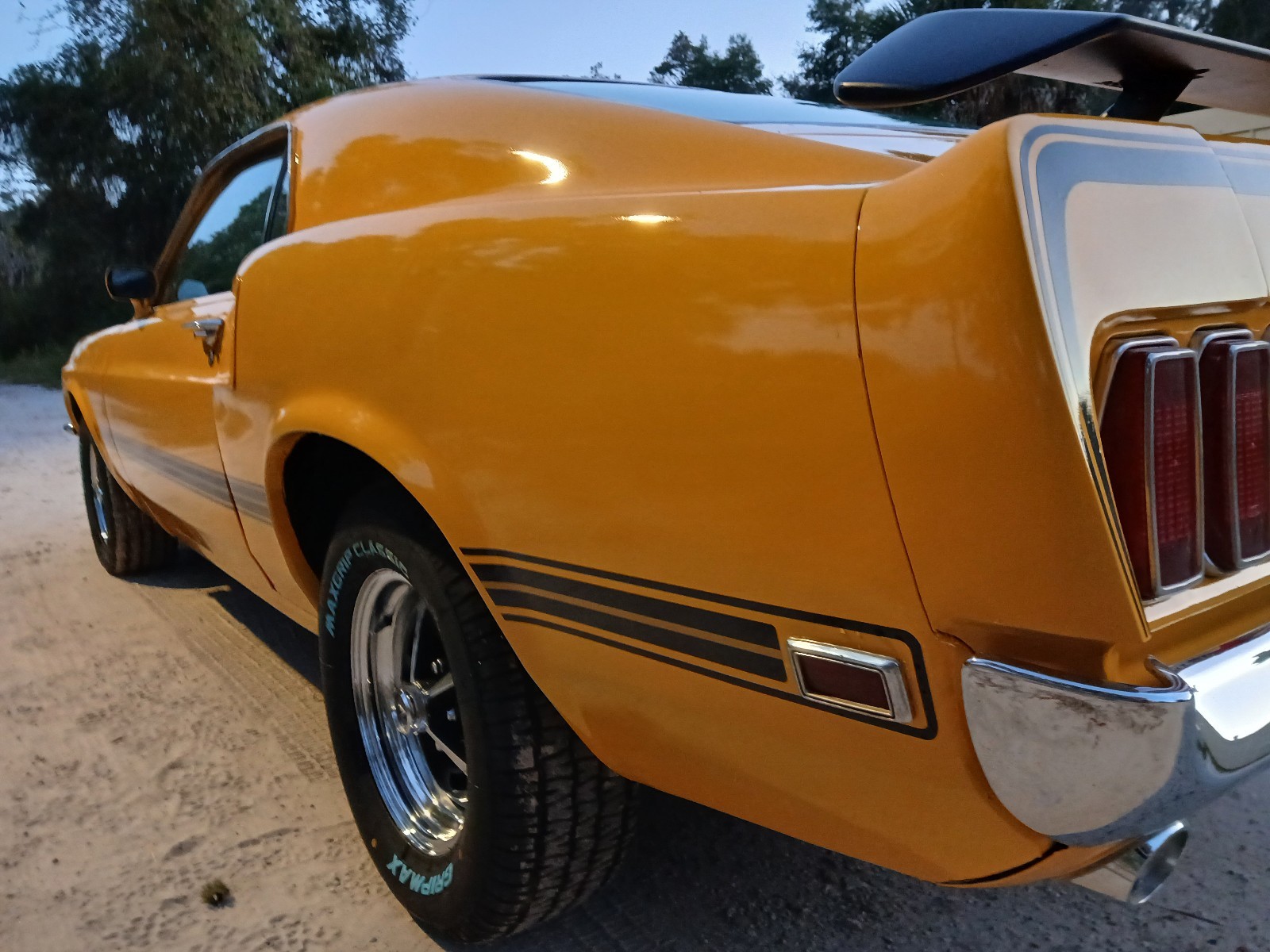 Ford-Mustang-1969-Fastback-4