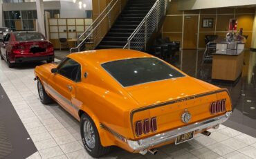 Ford-Mustang-1969-Fastback-5