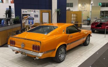 Ford-Mustang-1969-Fastback-8