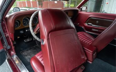 Ford-Mustang-1969-Toreador-Red-Red-CorinthianRed-Clarion-Knit-10