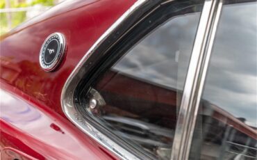 Ford-Mustang-1969-Toreador-Red-Red-CorinthianRed-Clarion-Knit-22