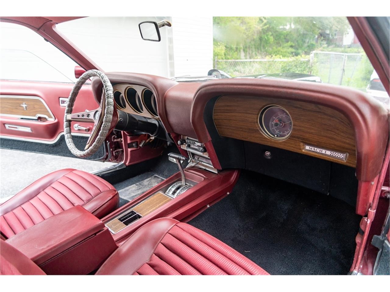 Ford-Mustang-1969-Toreador-Red-Red-CorinthianRed-Clarion-Knit-29