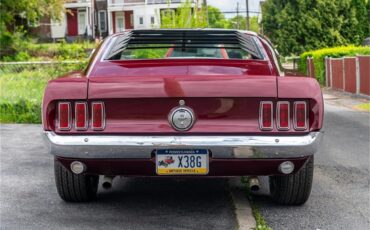 Ford-Mustang-1969-Toreador-Red-Red-CorinthianRed-Clarion-Knit-34