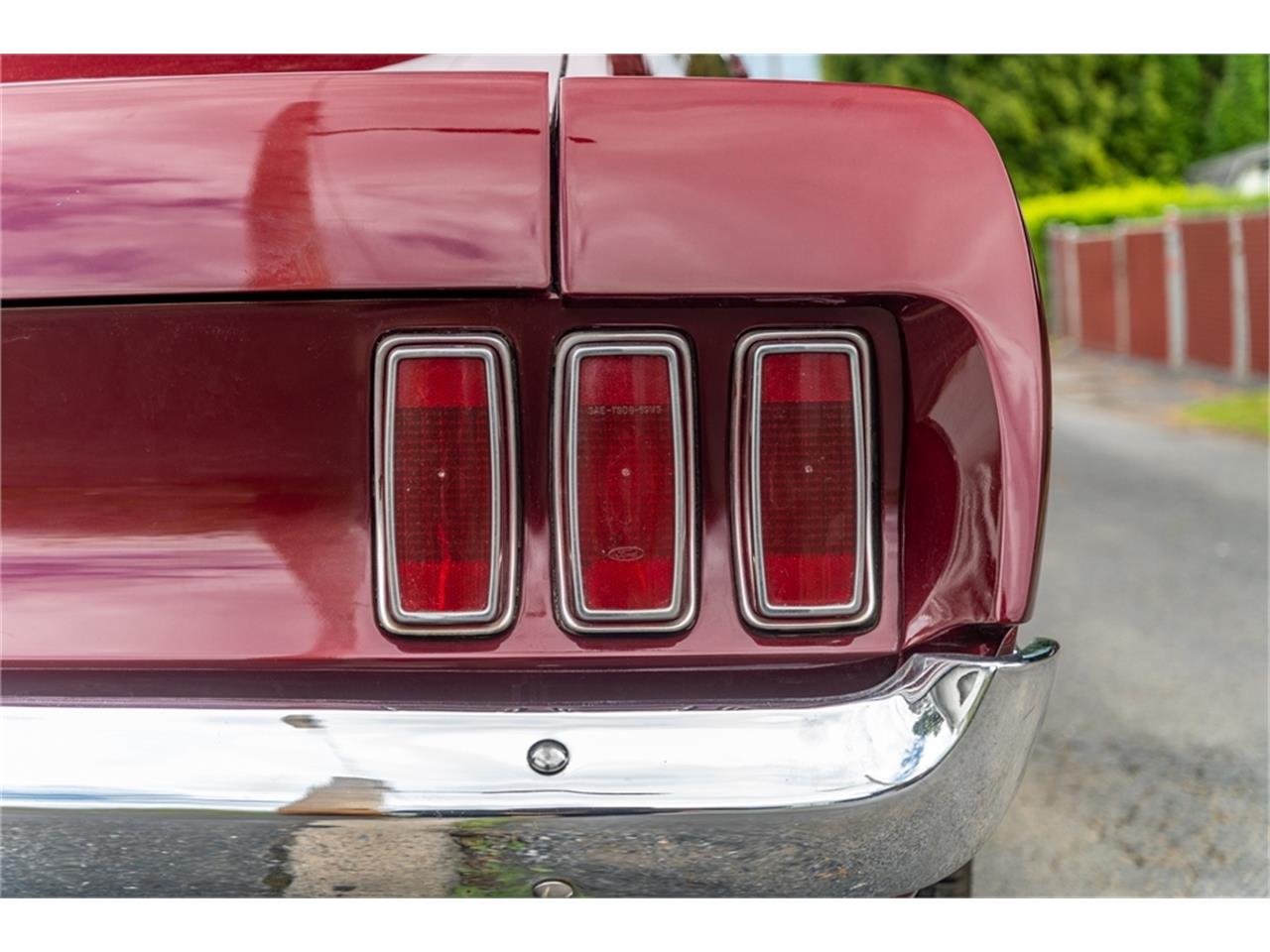 Ford-Mustang-1969-Toreador-Red-Red-CorinthianRed-Clarion-Knit-37
