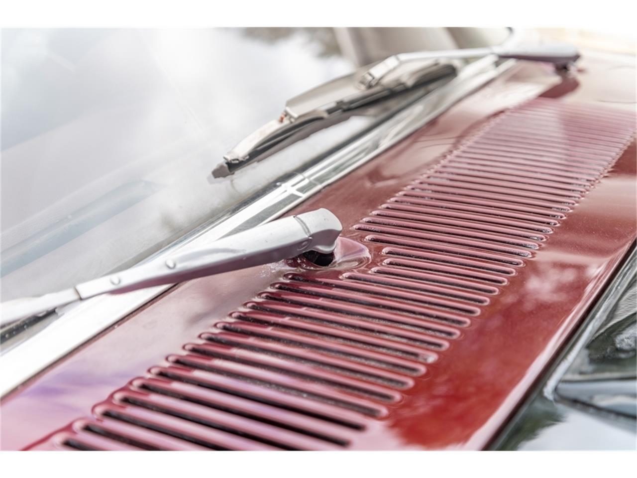 Ford-Mustang-1969-Toreador-Red-Red-CorinthianRed-Clarion-Knit-42