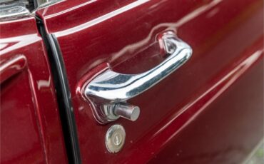 Ford-Mustang-1969-Toreador-Red-Red-CorinthianRed-Clarion-Knit-44