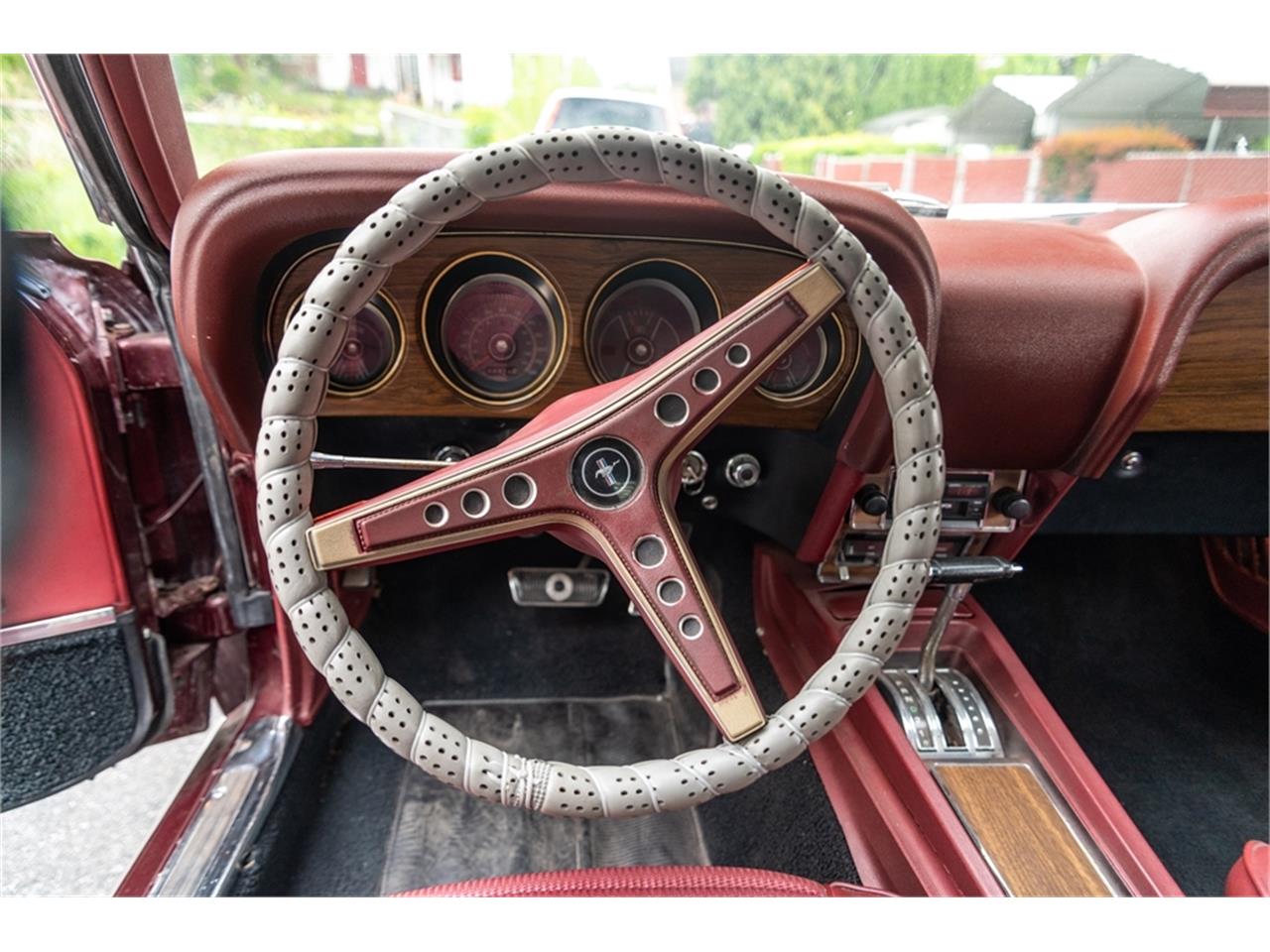 Ford-Mustang-1969-Toreador-Red-Red-CorinthianRed-Clarion-Knit-54