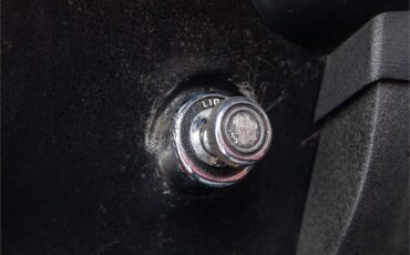 Ford-Mustang-1969-Toreador-Red-Red-CorinthianRed-Clarion-Knit-55