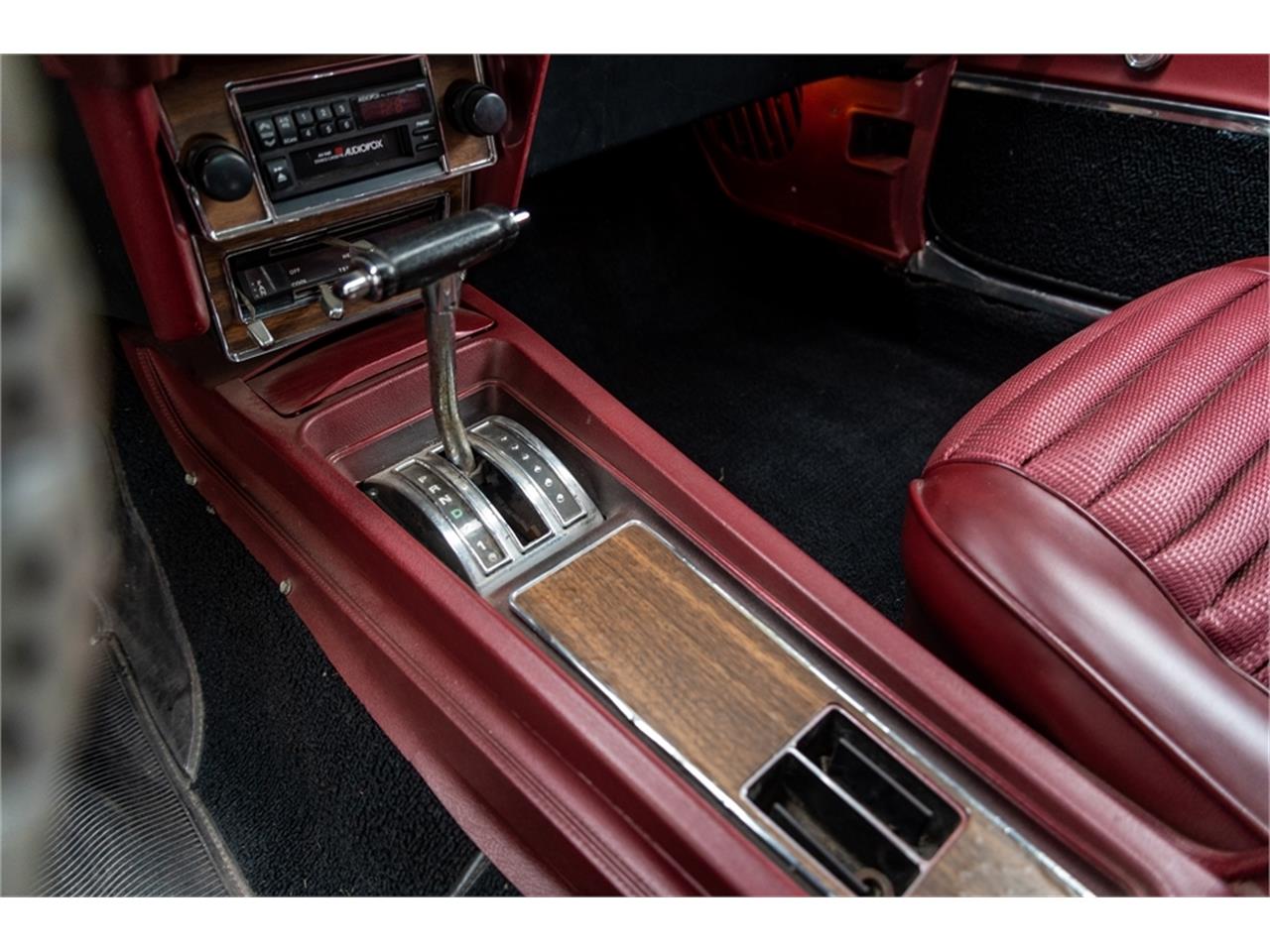 Ford-Mustang-1969-Toreador-Red-Red-CorinthianRed-Clarion-Knit-59