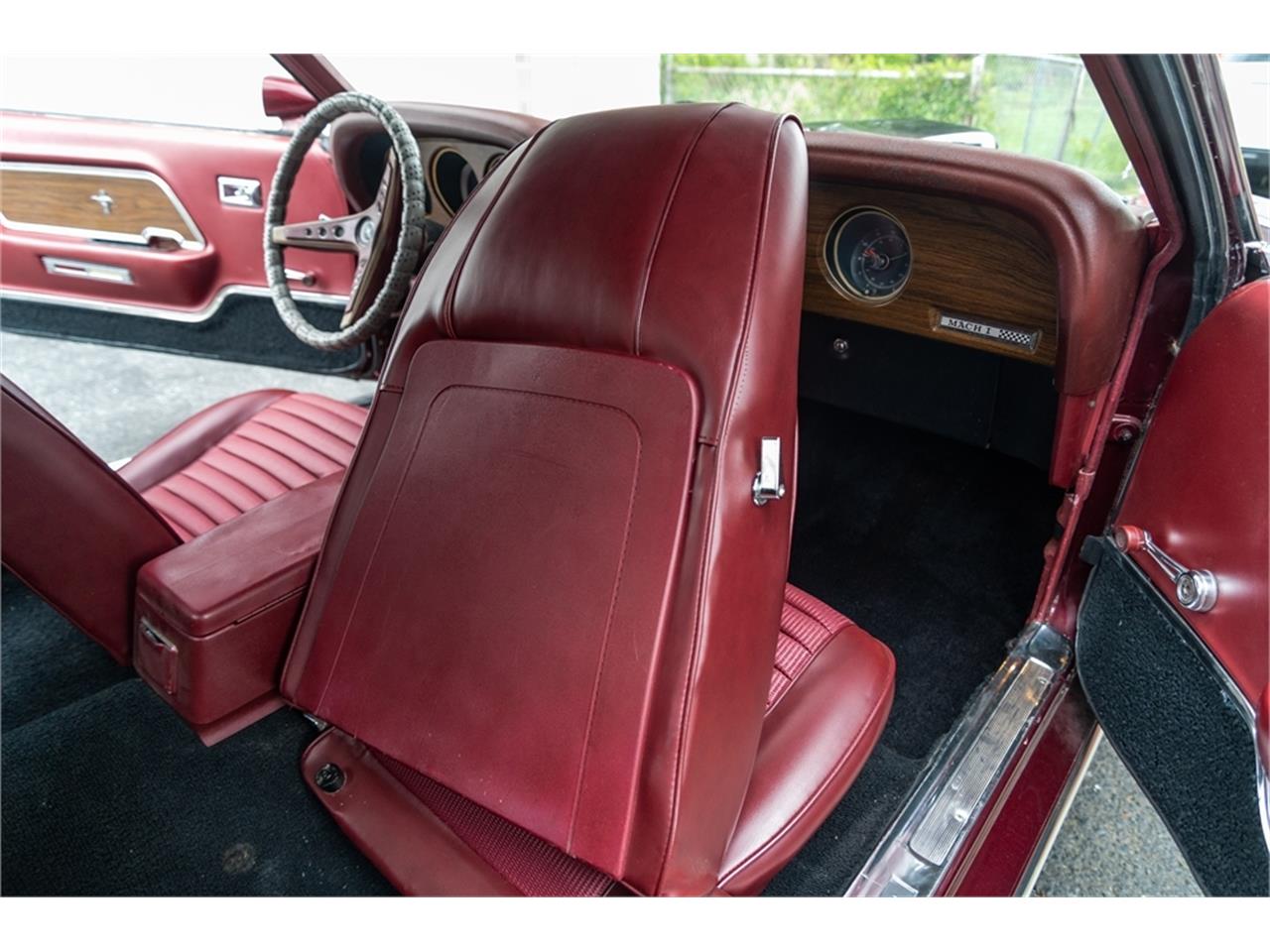 Ford-Mustang-1969-Toreador-Red-Red-CorinthianRed-Clarion-Knit-60
