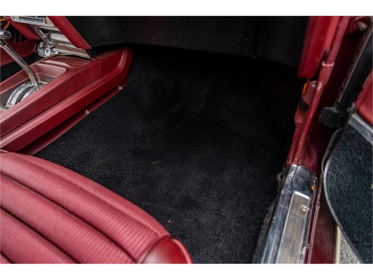 Ford-Mustang-1969-Toreador-Red-Red-CorinthianRed-Clarion-Knit-62