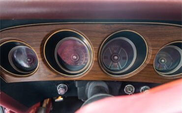 Ford-Mustang-1969-Toreador-Red-Red-CorinthianRed-Clarion-Knit-7