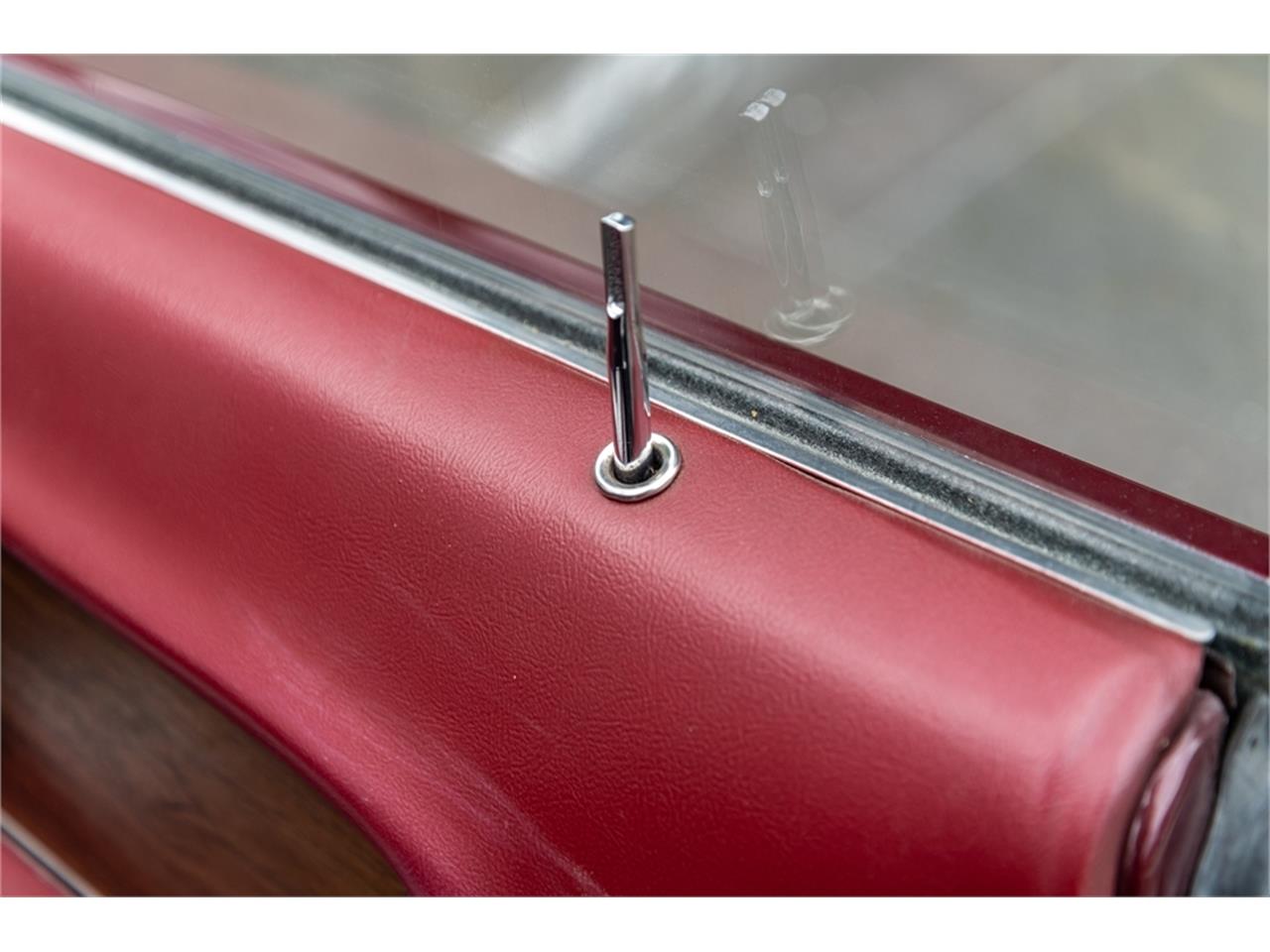 Ford-Mustang-1969-Toreador-Red-Red-CorinthianRed-Clarion-Knit-73