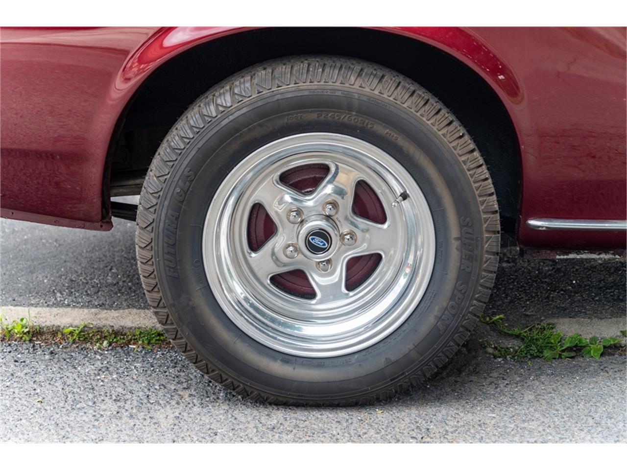 Ford-Mustang-1969-Toreador-Red-Red-CorinthianRed-Clarion-Knit-85