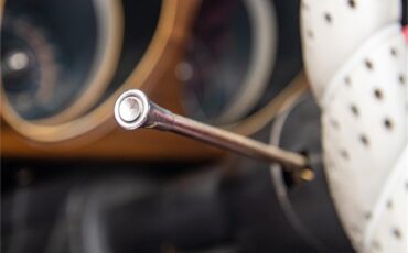 Ford-Mustang-1969-Toreador-Red-Red-CorinthianRed-Clarion-Knit-88