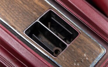 Ford-Mustang-1969-Toreador-Red-Red-CorinthianRed-Clarion-Knit-92