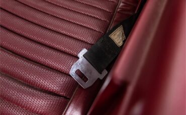 Ford-Mustang-1969-Toreador-Red-Red-CorinthianRed-Clarion-Knit-95