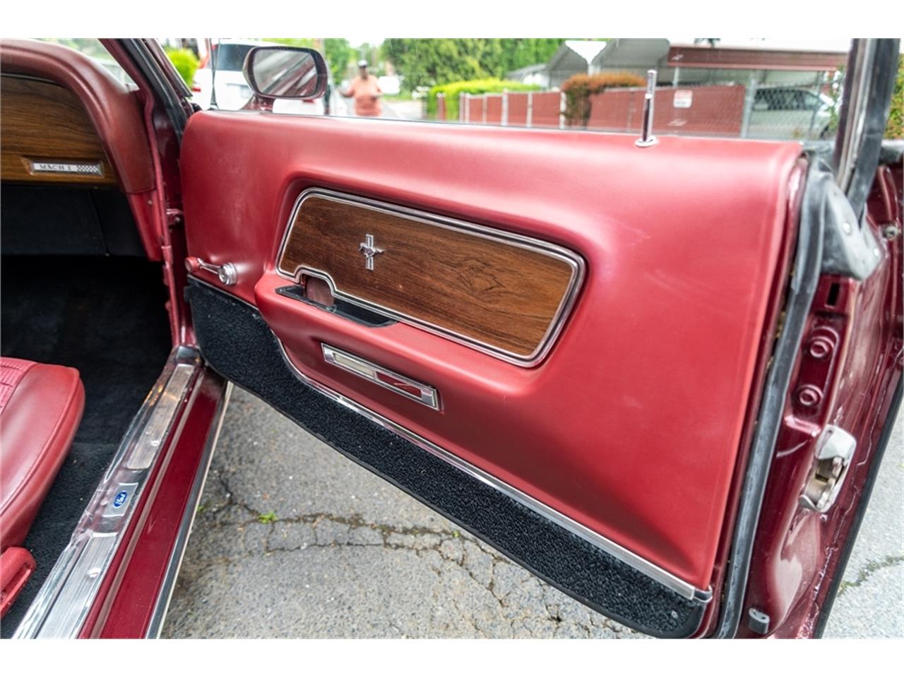 Ford-Mustang-1969-Toreador-Red-Red-CorinthianRed-Clarion-Knit-98