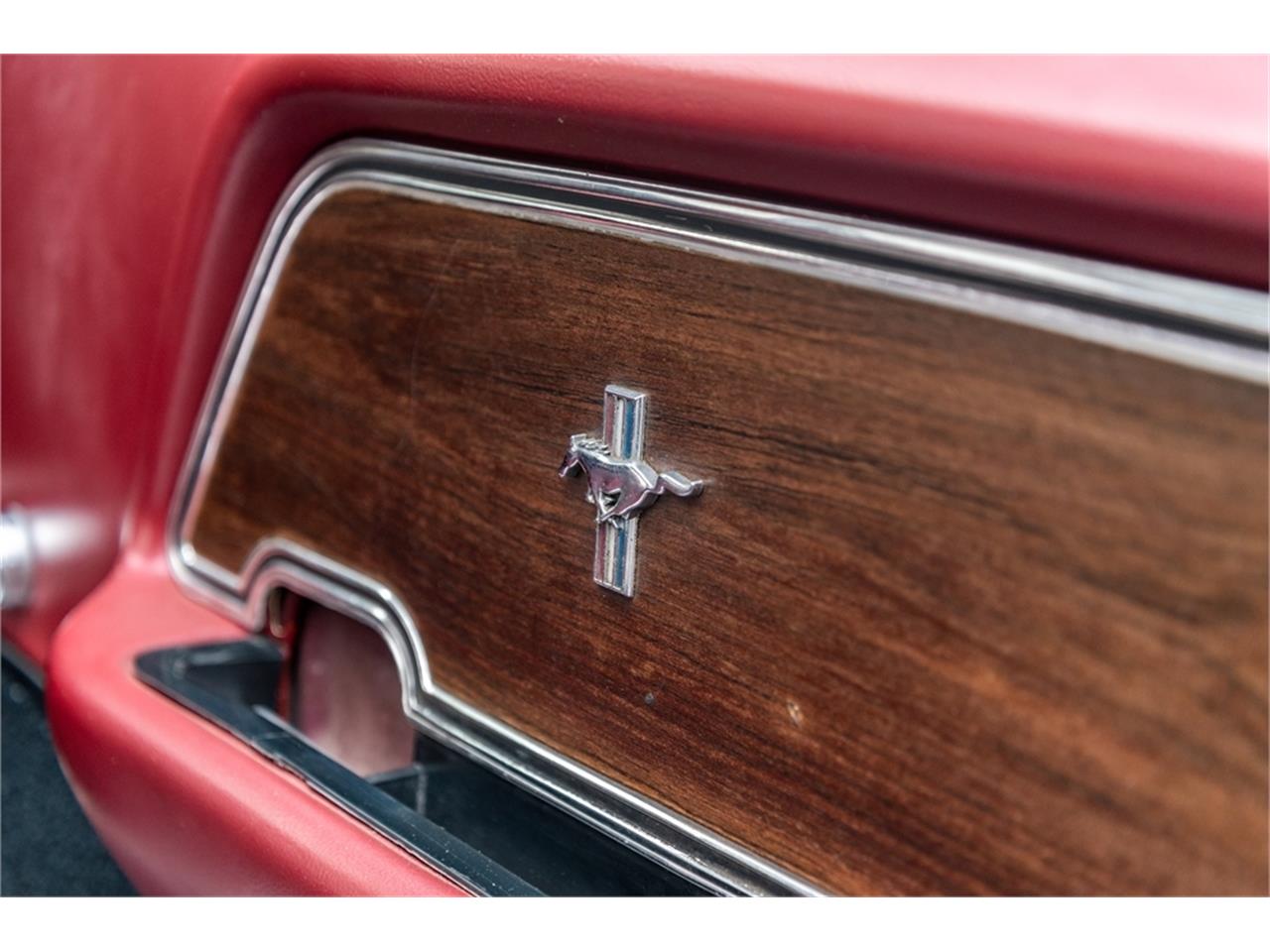 Ford-Mustang-1969-Toreador-Red-Red-CorinthianRed-Clarion-Knit-99