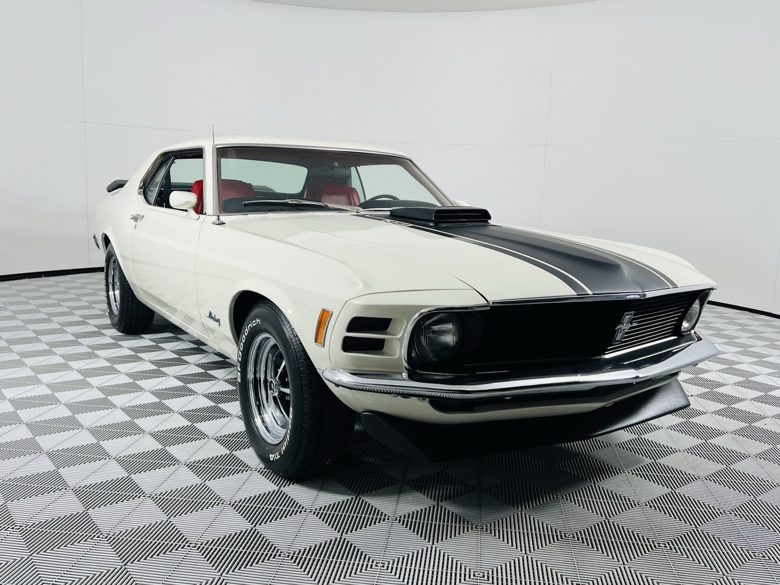 Ford-Mustang-1970-1