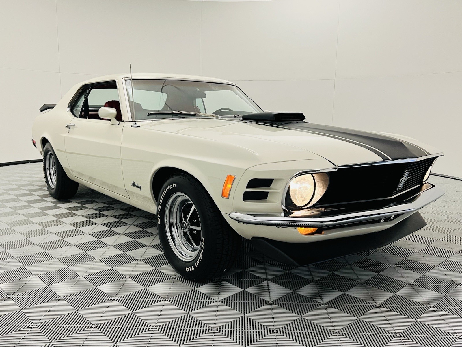Ford-Mustang-1970-22