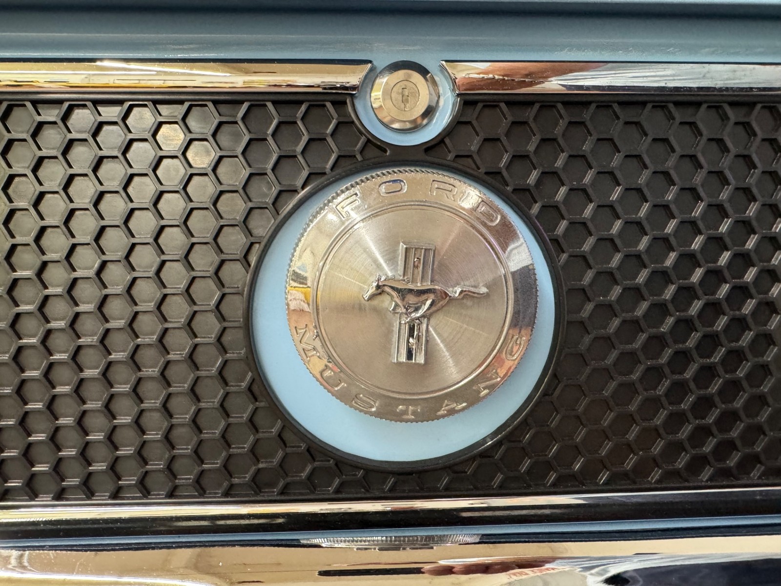 Ford-Mustang-1970-27