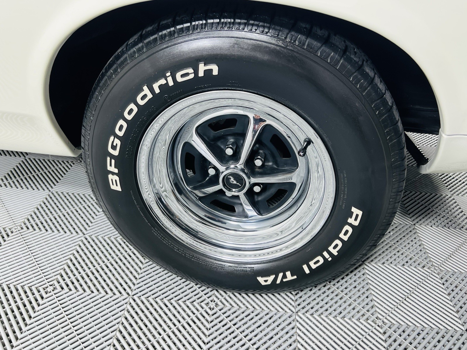 Ford-Mustang-1970-3