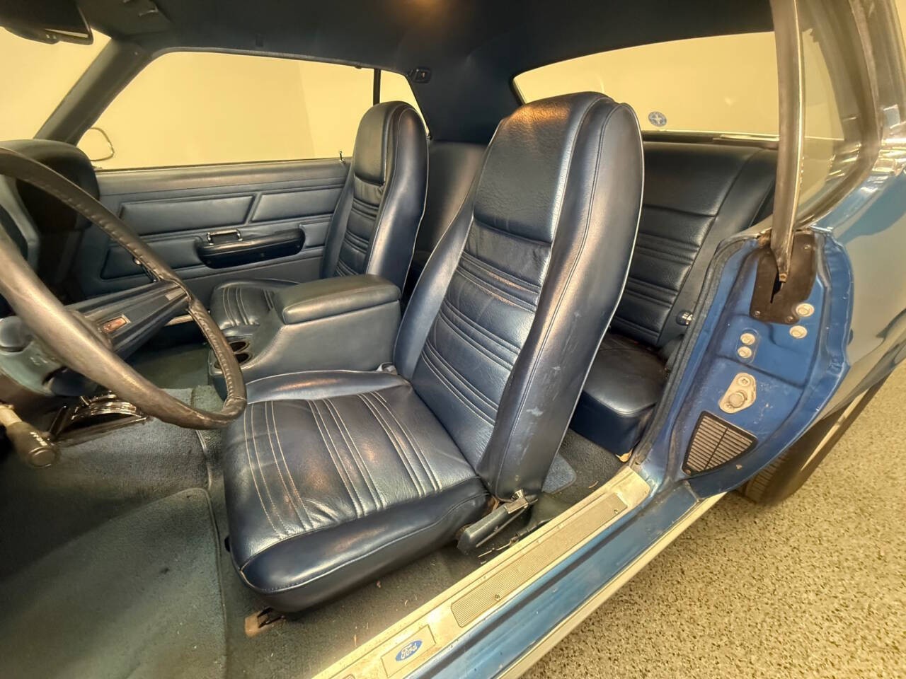 Ford-Mustang-1970-Coupe-27
