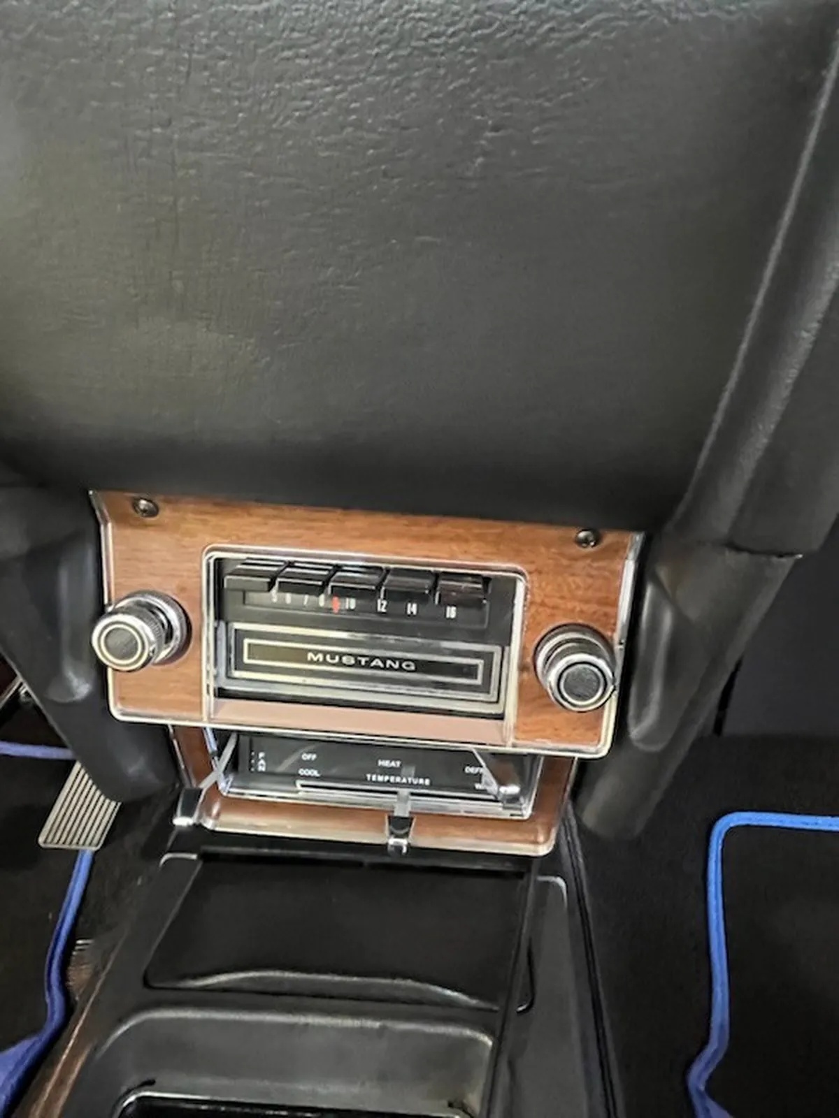 Ford-Mustang-1970-Medium-Metallic-Blue-White-12