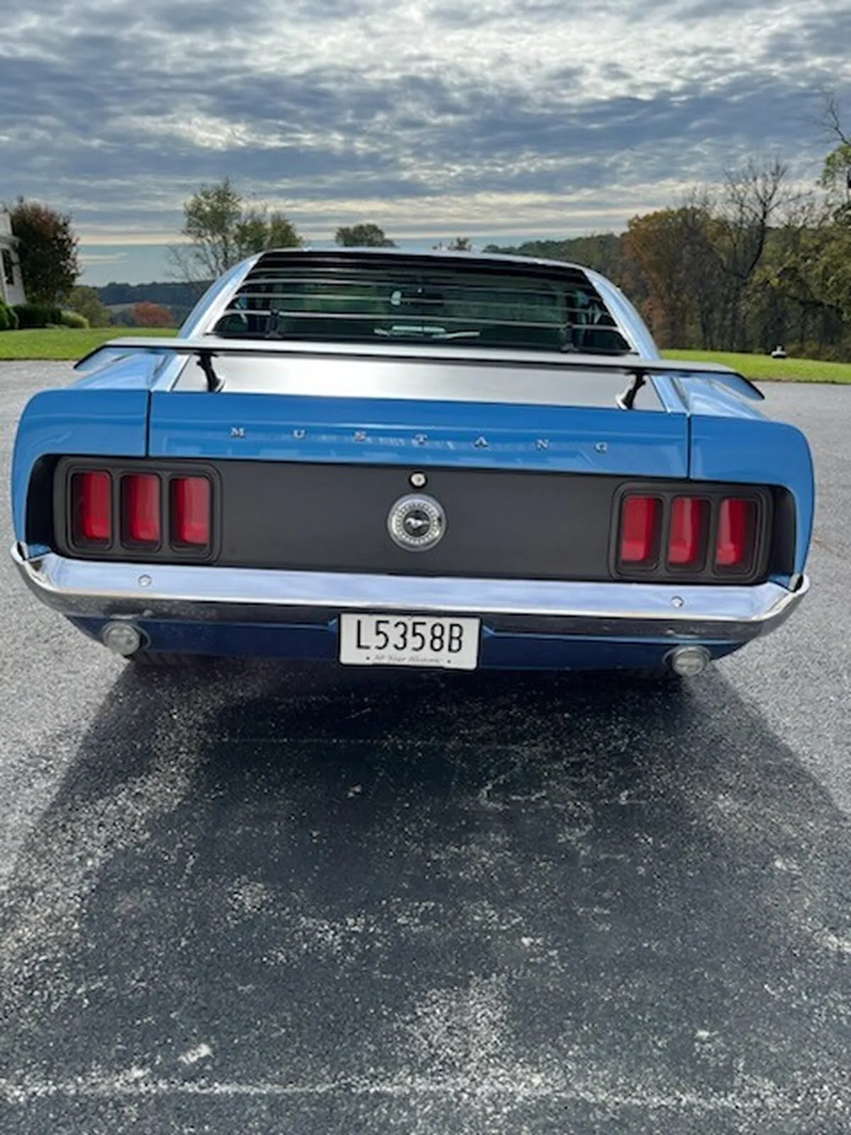 Ford-Mustang-1970-Medium-Metallic-Blue-White-2