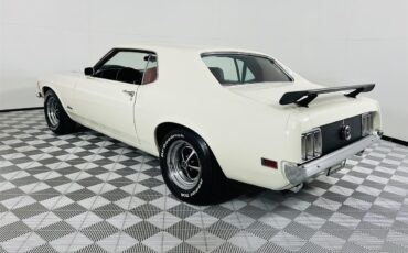 Ford-Mustang-1970-White-Red-2