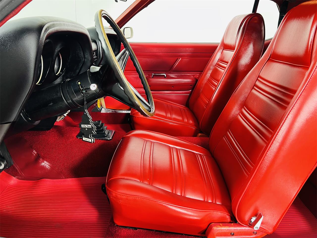 Ford-Mustang-1970-White-Red-4