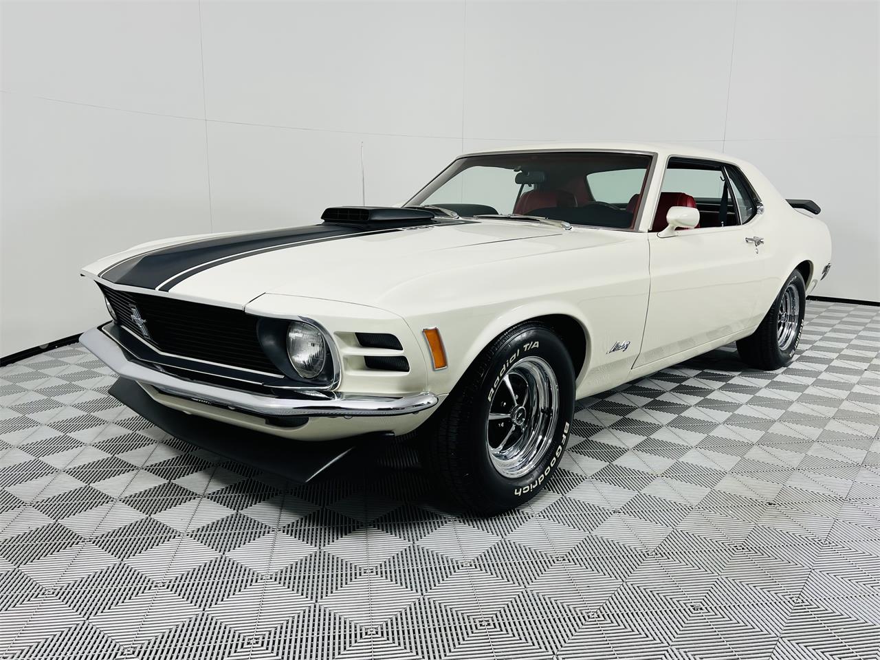 Ford-Mustang-1970-White-Red-9