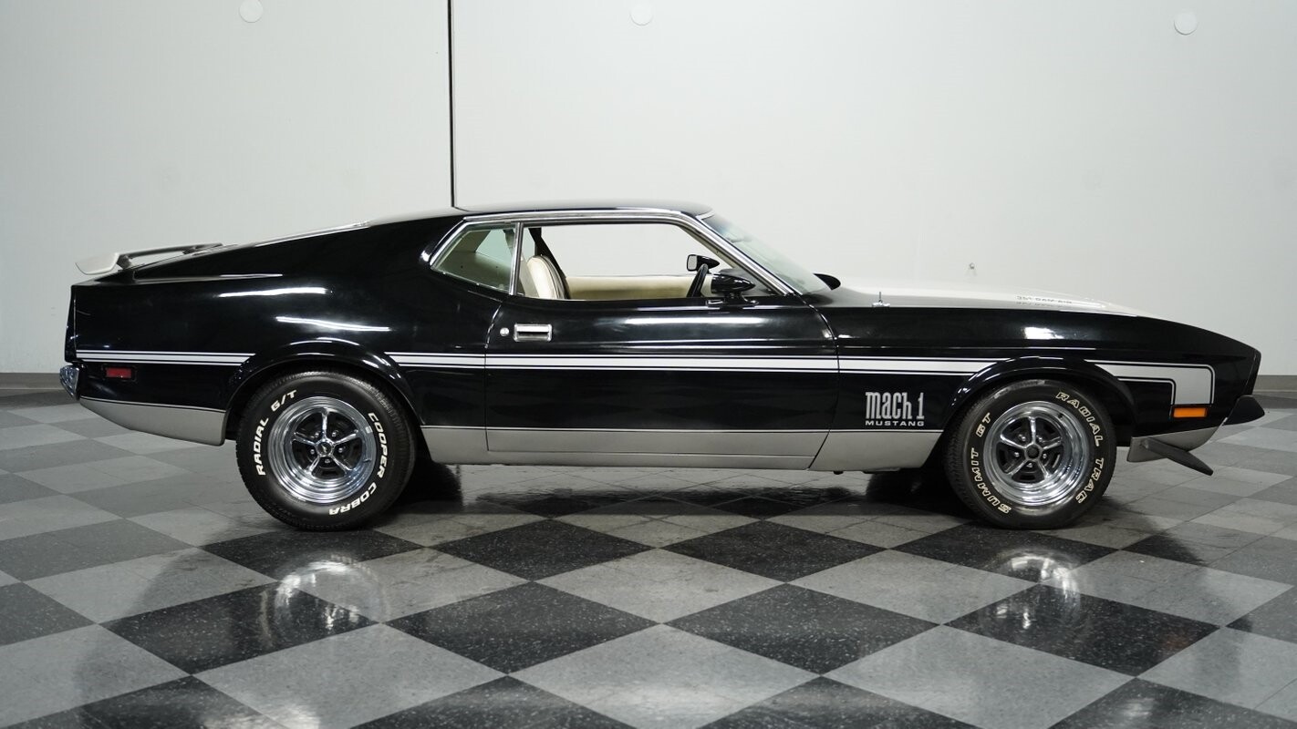 Ford-Mustang-1971-Coupe-11
