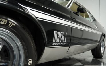 Ford-Mustang-1971-Coupe-17