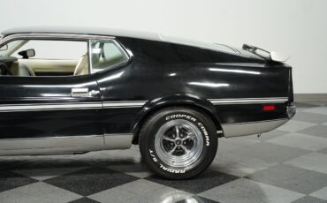 Ford-Mustang-1971-Coupe-19