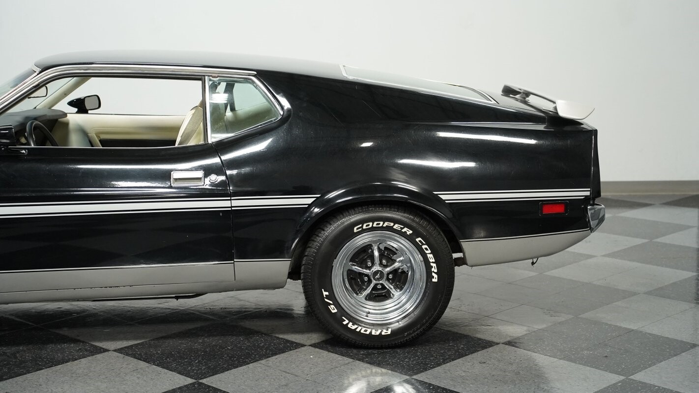 Ford-Mustang-1971-Coupe-19