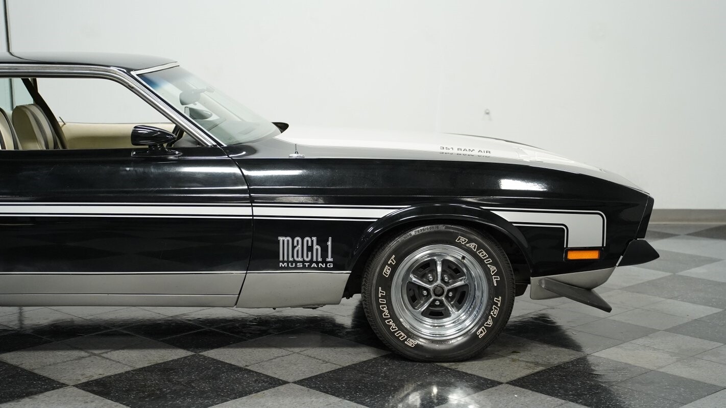 Ford-Mustang-1971-Coupe-23