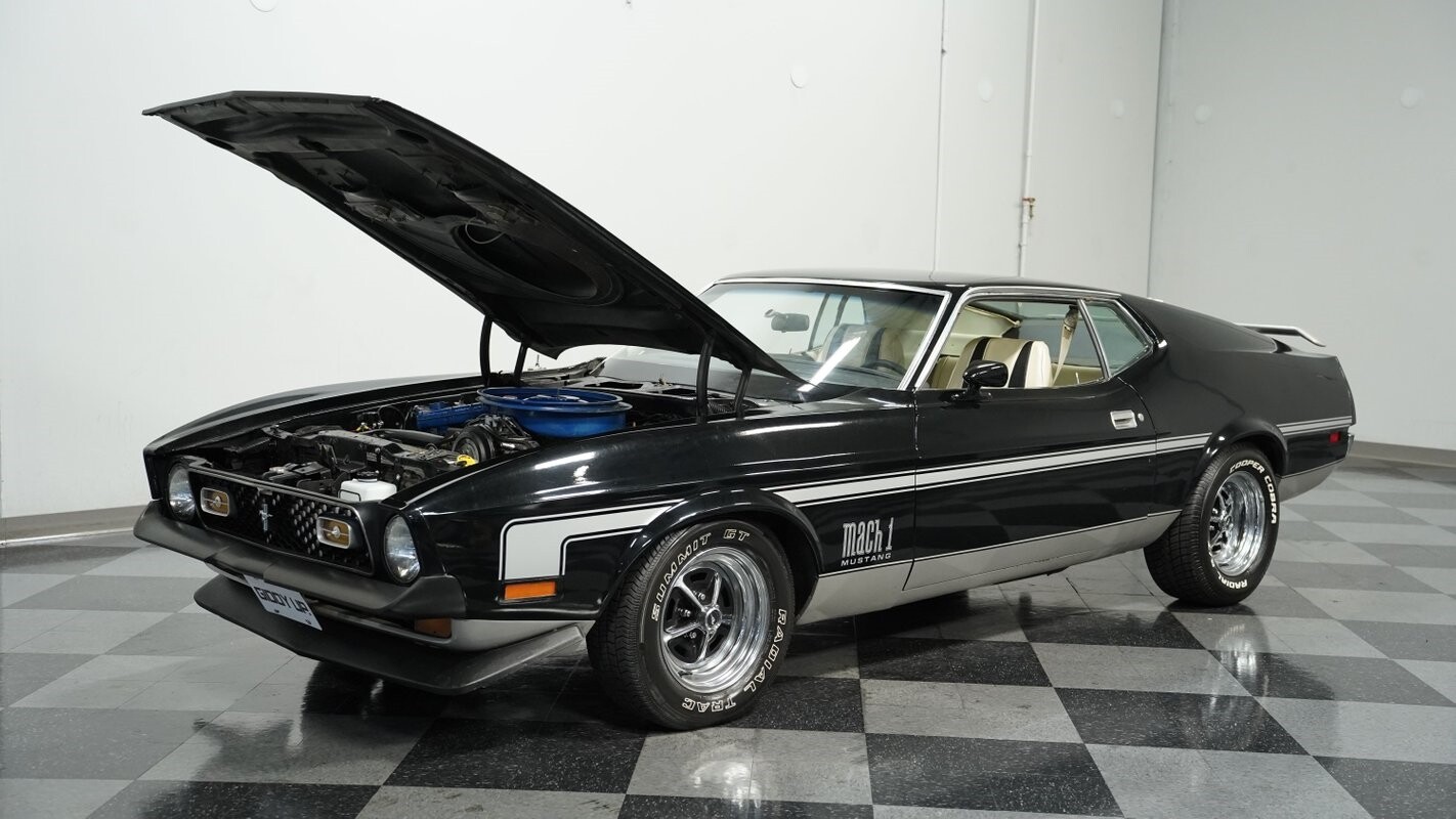 Ford-Mustang-1971-Coupe-24