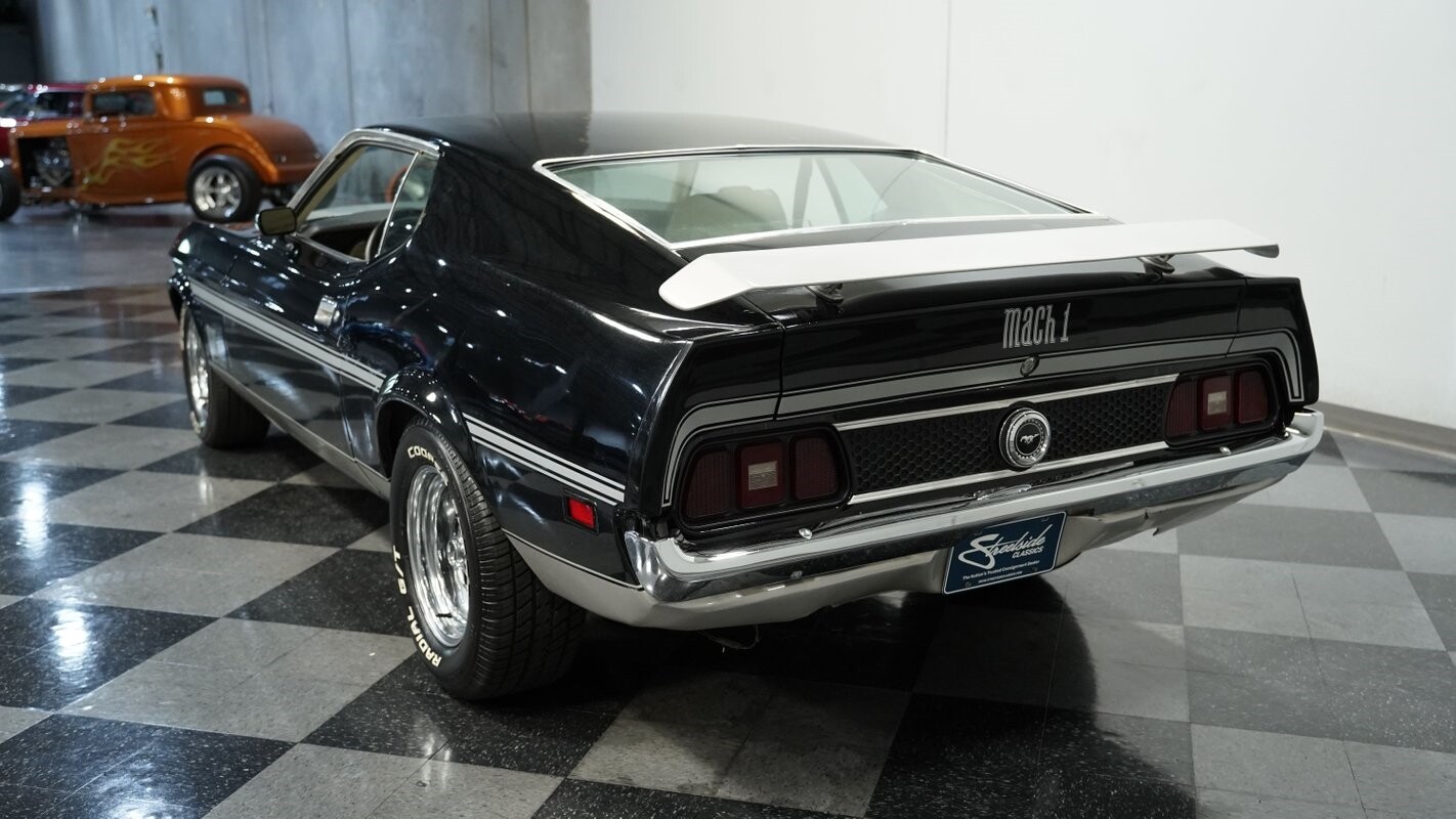 Ford-Mustang-1971-Coupe-7