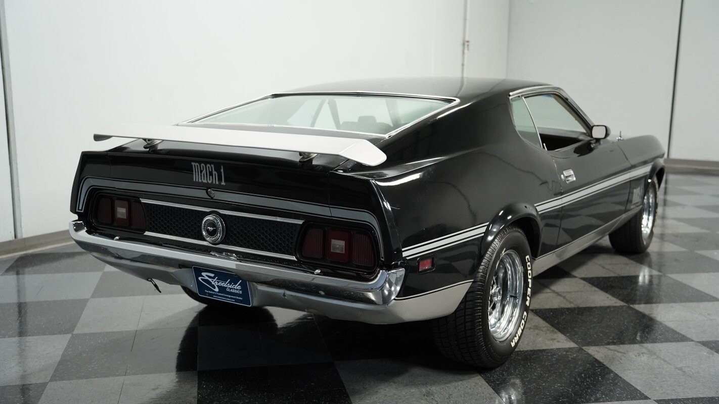 Ford-Mustang-1971-Coupe-9