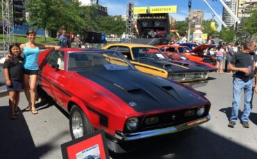 Ford-Mustang-1971-Fastback-7