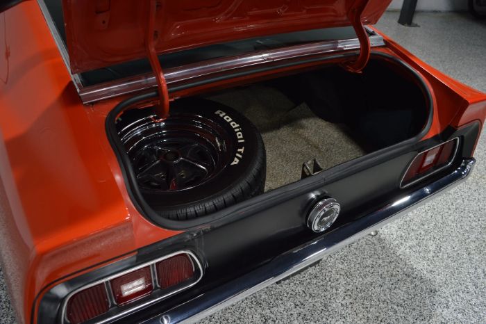 Ford-Mustang-1971-Red-Black-1